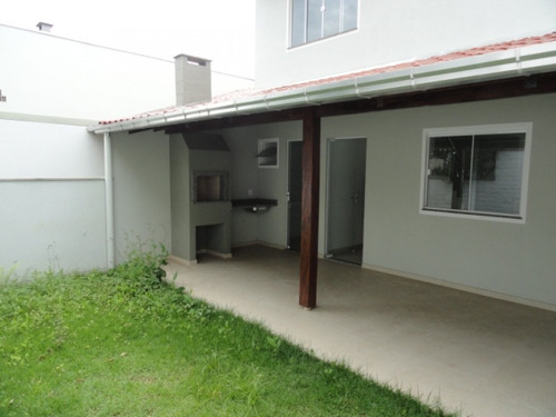 Lindo Triplex Geminado Com Acabamento Impecável Possuindo 3 Quartos Sendo 1 Suite, Proximo De Escolas, Mercado, Farmacias E Pronto Para Morar.agende Sua Visita. - 3577700v