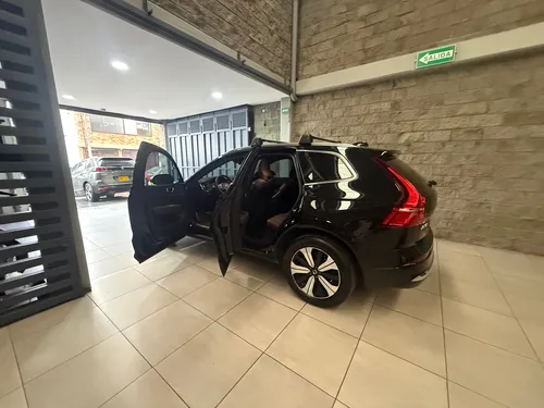 Volvo XC60 2.0 T8 Plus