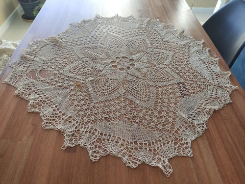 Carpeta  A Crochet  Amtigua  77 Cm.diametro  Para Arreglar