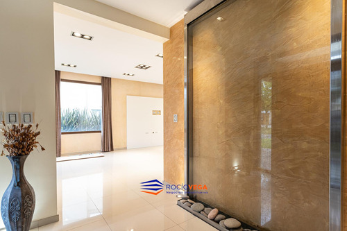 Casa En Venta Y/o Alquiler En Country Terravista, General Ro