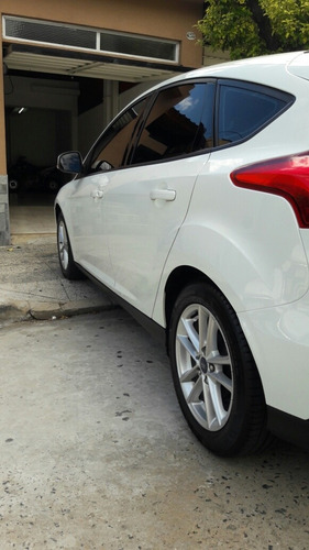 Ford Focus 2017 5p 1.6 Mt S