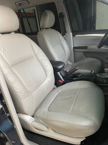Imagen 8 de 10 de Mitsubishi Montero Sport Gls