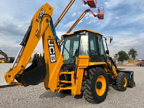 Retroexcavadora Jcb 3cx 2024, Cabina Cerrada Tracción 4x4