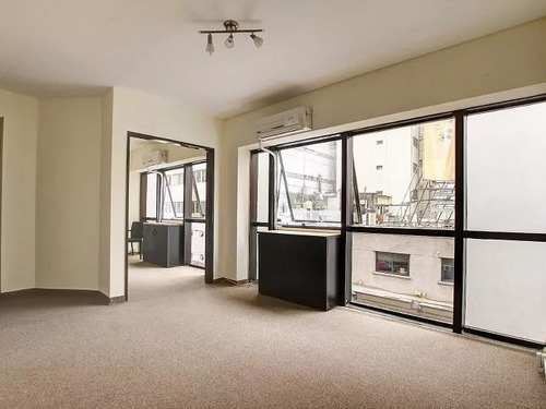 Av. Corrientes Y Montevideo. Dueño Vende Oficina 70 M2 En Excelente Ubicación E Impecable Estado. En Un Edificio Moderno Para Uso Profesional Y Comercial.