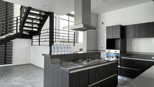 Casa Nueva En Venta En Lomas De Juriquilla