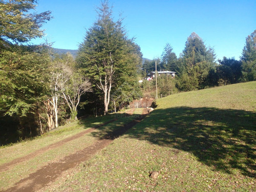 Soñada Parcela Con Casa En Venta 8.000 M2- Pucón