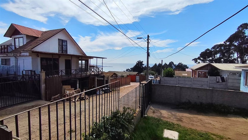 Casa En Venta De 3 Dorm. En Horcón