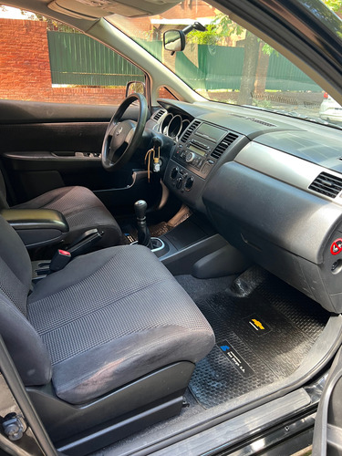 Nissan Tiida 1.8 Acenta