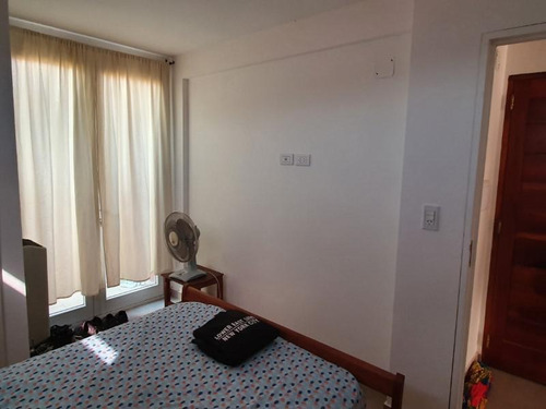 Imagen 10 de 12 de Piaggio Y Maipu, Departamento De Un Dormitorio, Con Patio - En Pleno Centro !