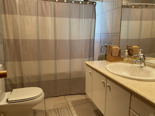 Casa En Venta De 8 Dorm. En Zapallar Primera Linea