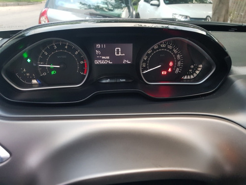 Peugeot 2008 1.6 Feline 2018
