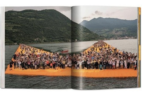 Christo And Jeanne-claude: The Floating Piers - Henery, Jona