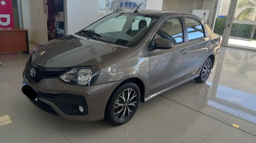 Imagen 2 de 8 de Toyota Etios Xls 4p Cvt 2019