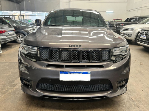 Imagen 2 de 8 de Jeep Grand Cherokee Srt
