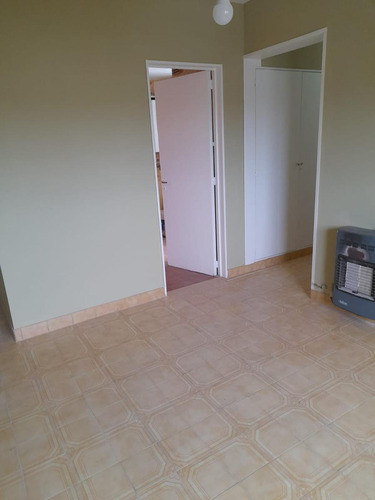Departamento En Venta - 2 Dormitorios 1 Baño - 53 Mts2 - Crucesita