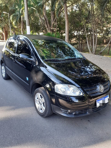 Imagem 2 de 15 de Volkswagen Fox 2009 1.0 Vht Route Total Flex 5p