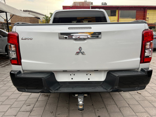 Mitsubishi L200 2.5 Di-D Cabina Doble 4X4 At