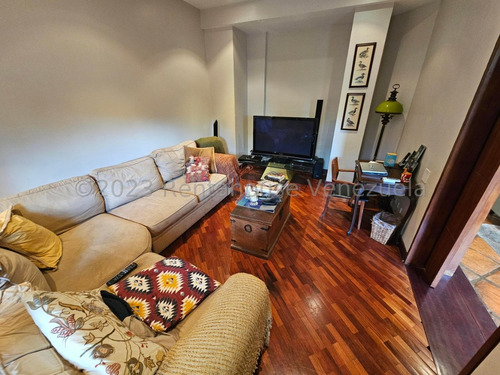 Ms: 25-1195 Se Vende Amplio Y Hermoso Apartamento En Planta Baja, En El Country Club. A=380m2, 3h, 5b, 3p.