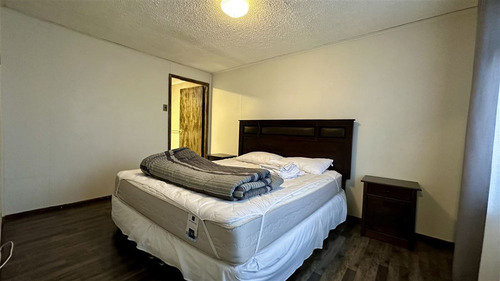 Casa En Venta De 4 Dorm. 2 Baños En Punta Arenas