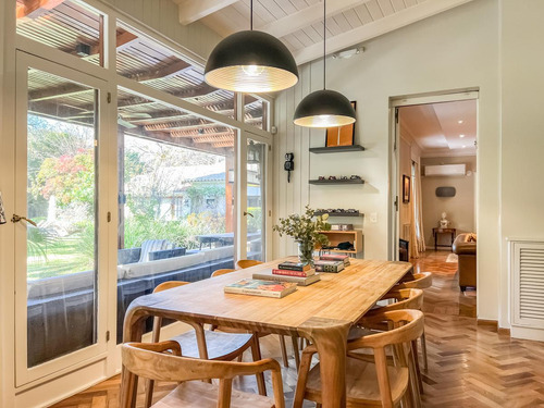 Venta Casa - Zona Martínez -libertador/rio