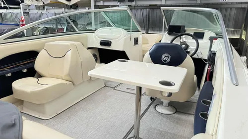 Bermuda Twenty 2023-yamaha 150hp 4t-40 Horas-nueva !!