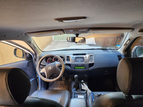 Toyota Hilux 3.0 Cd Srv Cuero 171cv 4x4