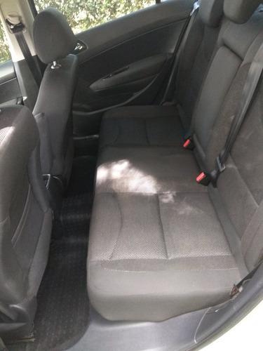 Peugeot 408 1.6 Allure Hdi 115cv 2013