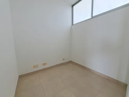 Apartamento En Arriendo En Prados Del Este. Cod A26421