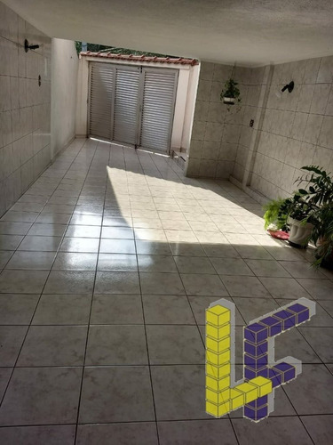 Sobrado. Bairro Boa Vista - 16079