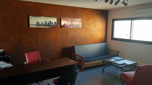 Imagen 8 de 17 de Excelente Inmueble Comercial Con Deposito Y Oficinas