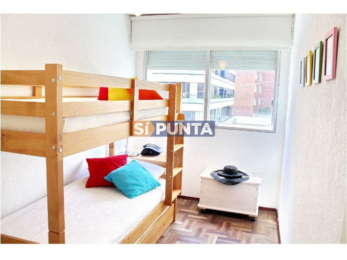 Imagen 21 de 28 de - Apartamento Para La Venta En Península- Punta Del Este Con Muy Linda Vista Al Puerto...
