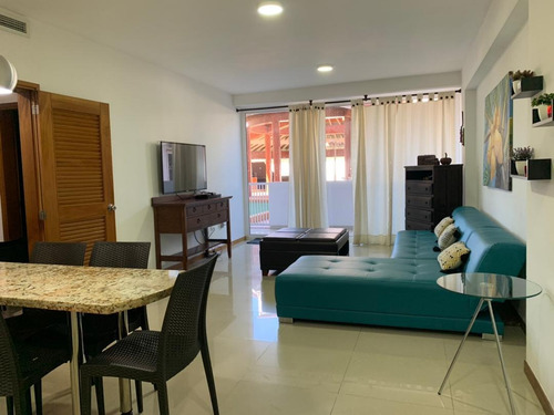 Imagen 8 de 18 de Alquiler Fijo. Bello Apartamento. Balcón. Costa Azul.