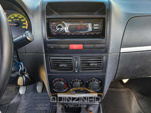 Imagem 8 de 12 de Fiat Strada Adventure 1.8 2006