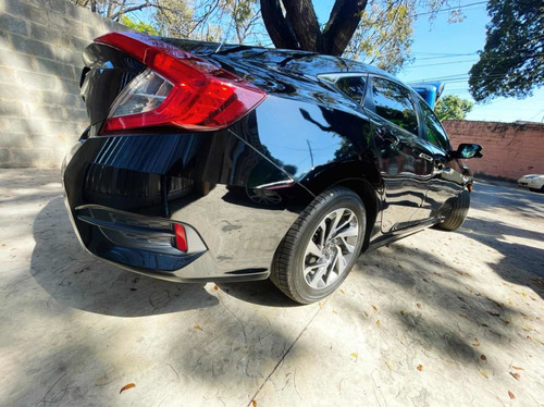 Imagen 12 de 15 de Honda Civic 2017