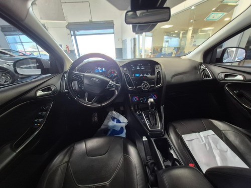 Ford Focus III 2.0 Sedan Titanium At6