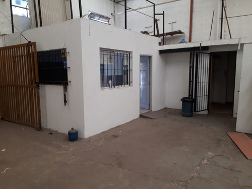 Imagen 6 de 10 de Galpon En Venta En José C Paz