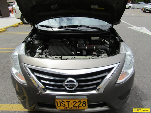 Nissan Versa 1.6 Advance