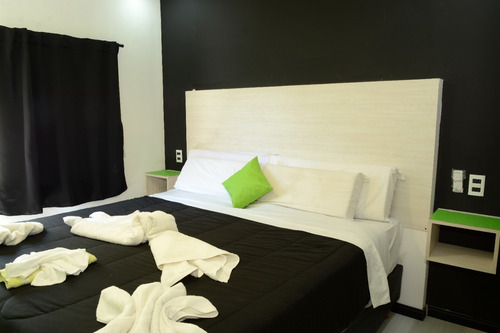 Cabañas En Carlos Paz, Piletas Climatizadas, Gym, Bar, Spa