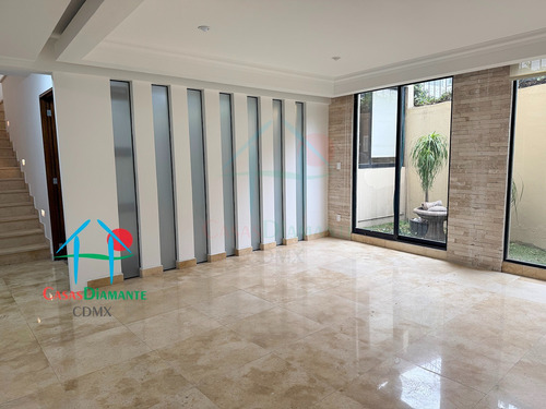 Casa Troya. Casa En Renta En Cdmx Con Rooftop Y Family Room