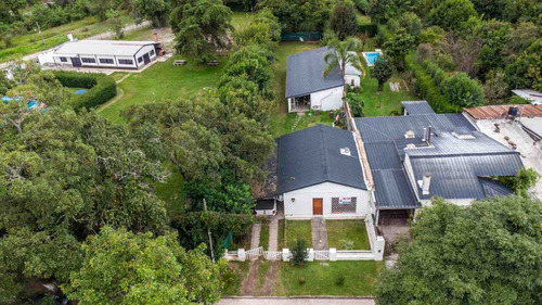 Casa 4 Dormitorios Venta Campo Quijano