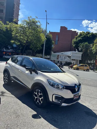 Renault Captur 2.0 Bose Automática