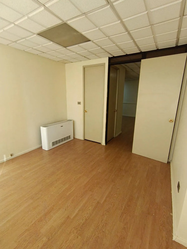 Oficina En Arriendo Metro Pedro De Valdivia - Providencia