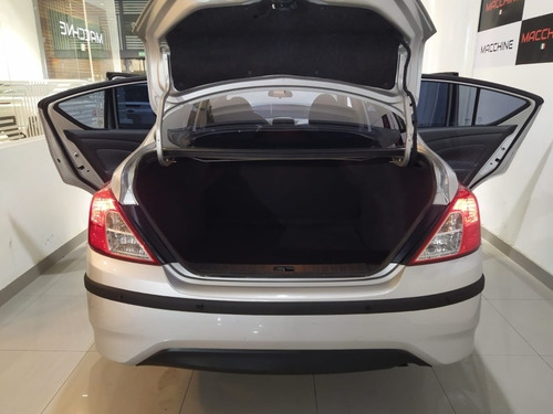 Imagen 10 de 15 de Nissan Versa 1.6 Sense Mt