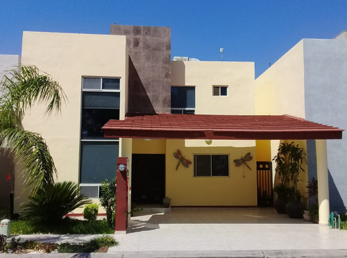 Casa En Venta En Villas Del Renacimiento