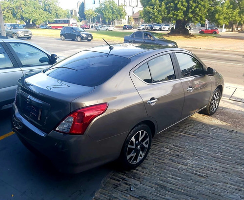 Nissan Versa 1.6 Exclusive At 2019 Permuto Financio