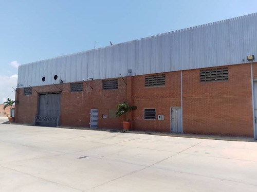 Galpón En Alquiler En Barcelona De 700 M2 Mesones , Barcelona
