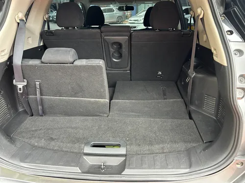 Nissan X-trail 2.5 Advance 4x2 At