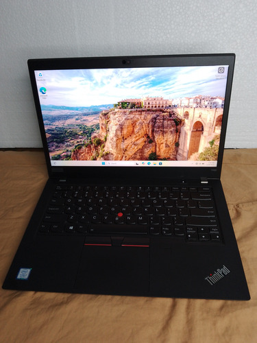 Lenovo Notebook Thinkpad T490 Core I7 16 Gram 8th Gen 512ssd (Usado)