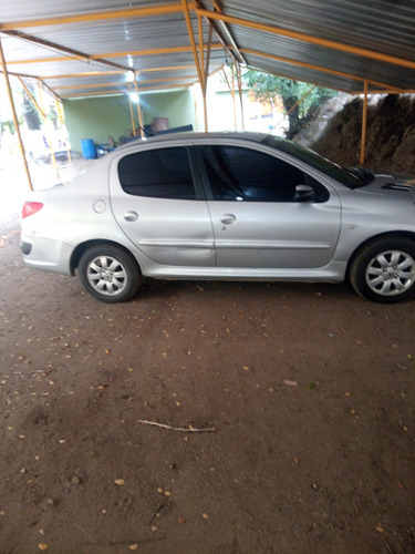 Peugeot 207 1.4 Sedan Xr