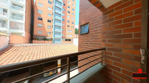 Apartamento En Arriendo En Medellín - San Joaquin